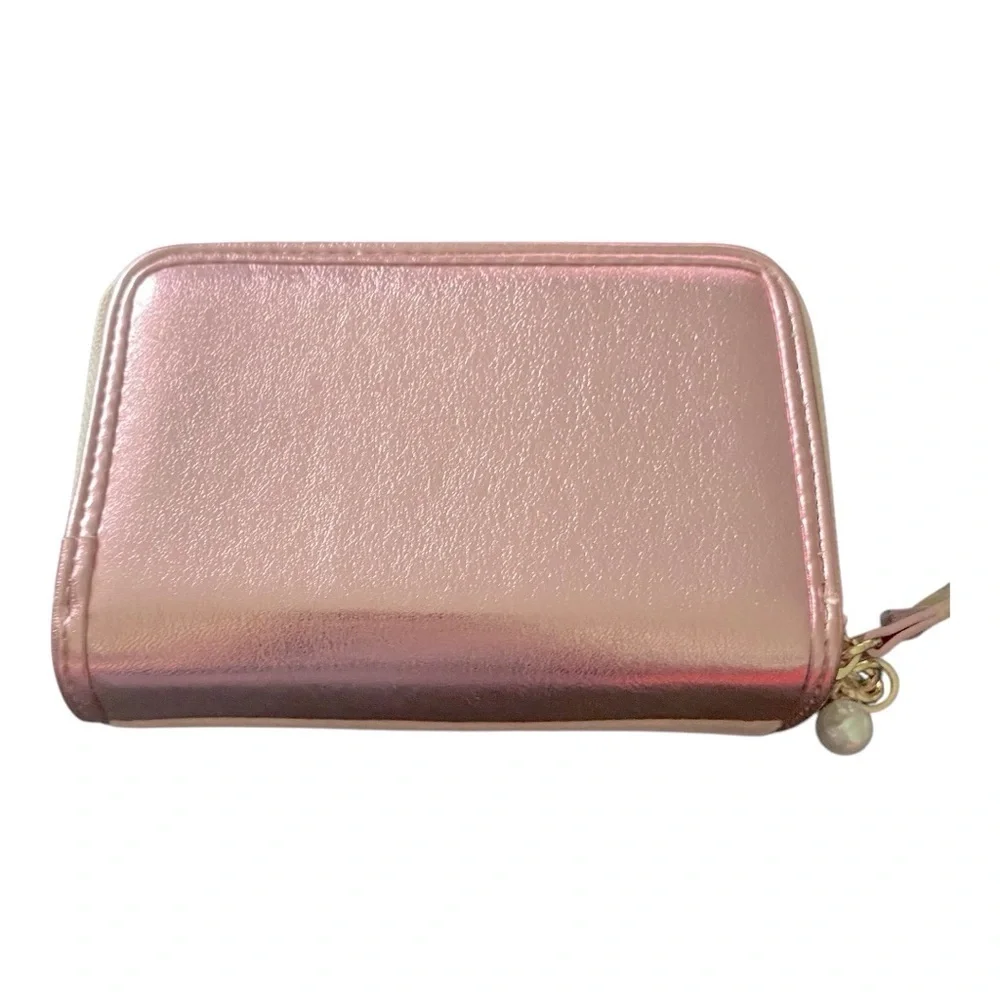 NWT-JUICY COUTURE-SOFT PINK ZIP AROUND WALLET-RHINESTONE SHIMMER “JUICY” FRONT